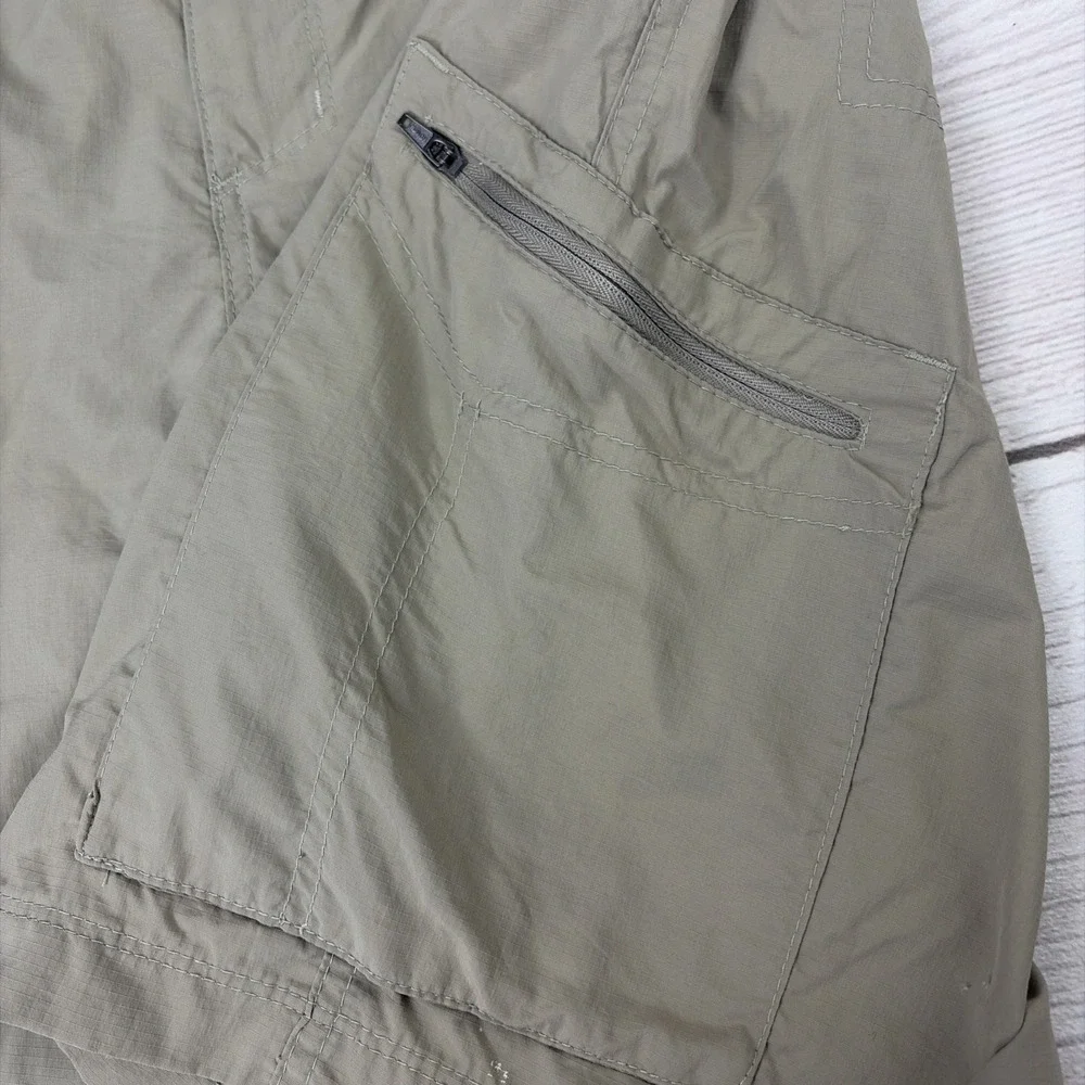 Columbia Men's 38w 10i Cargo Shorts Tan Omni-Shade Nylon Belted Outdoor Hiking